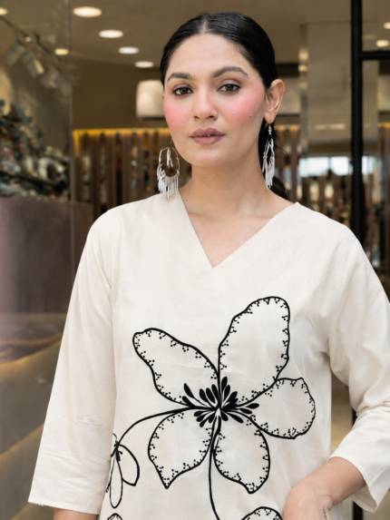 Zuroh Off-White kurta set